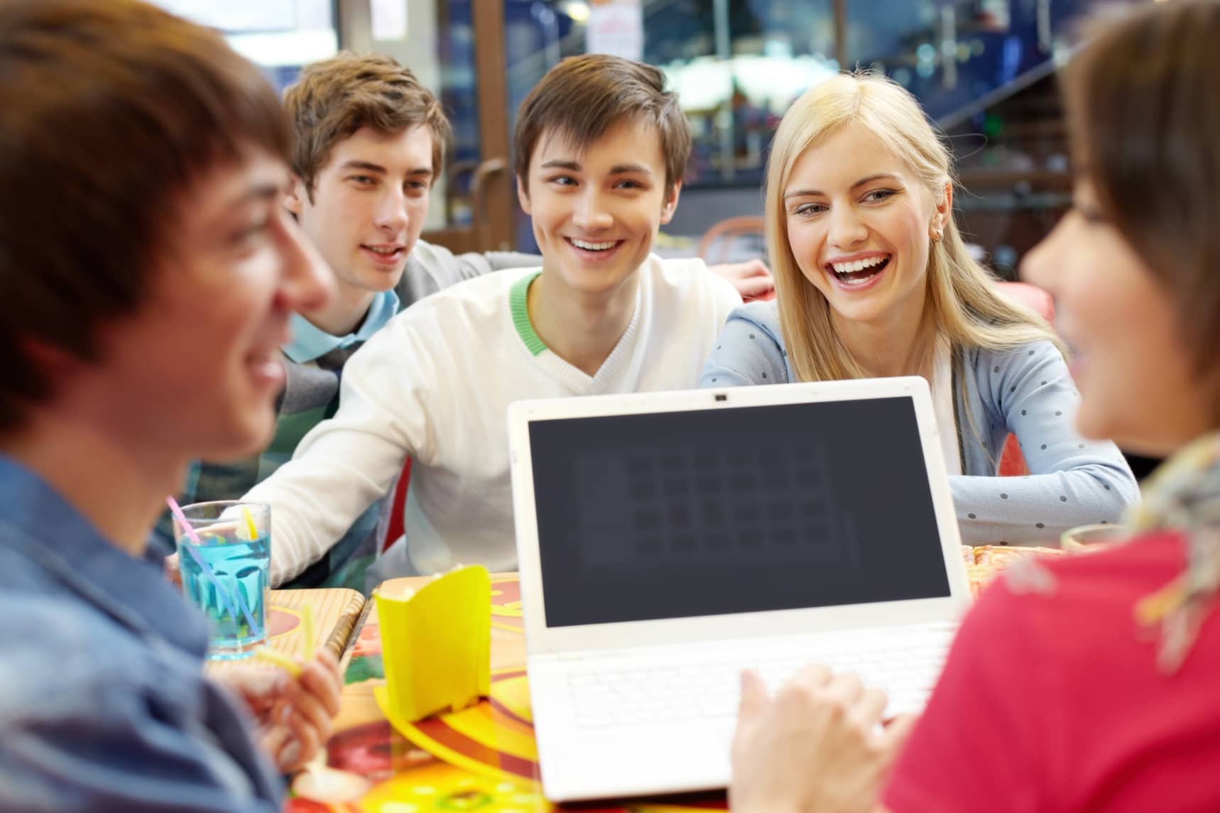 Outgoing university students with social skills meeting
